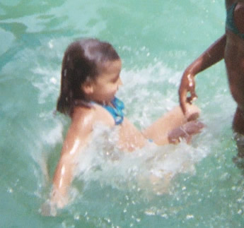 2003_12_28 Tamina Jump Small.jpg