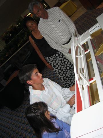 2005_12_26_002 (Small).JPG